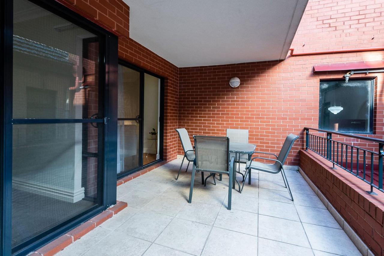 Fremantle Harbourside Apartments Esterno foto